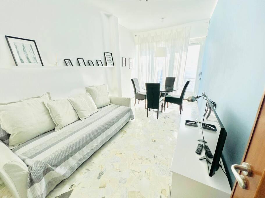 Suite Sunset 18 - Fronte Mare Sanremo Esterno foto